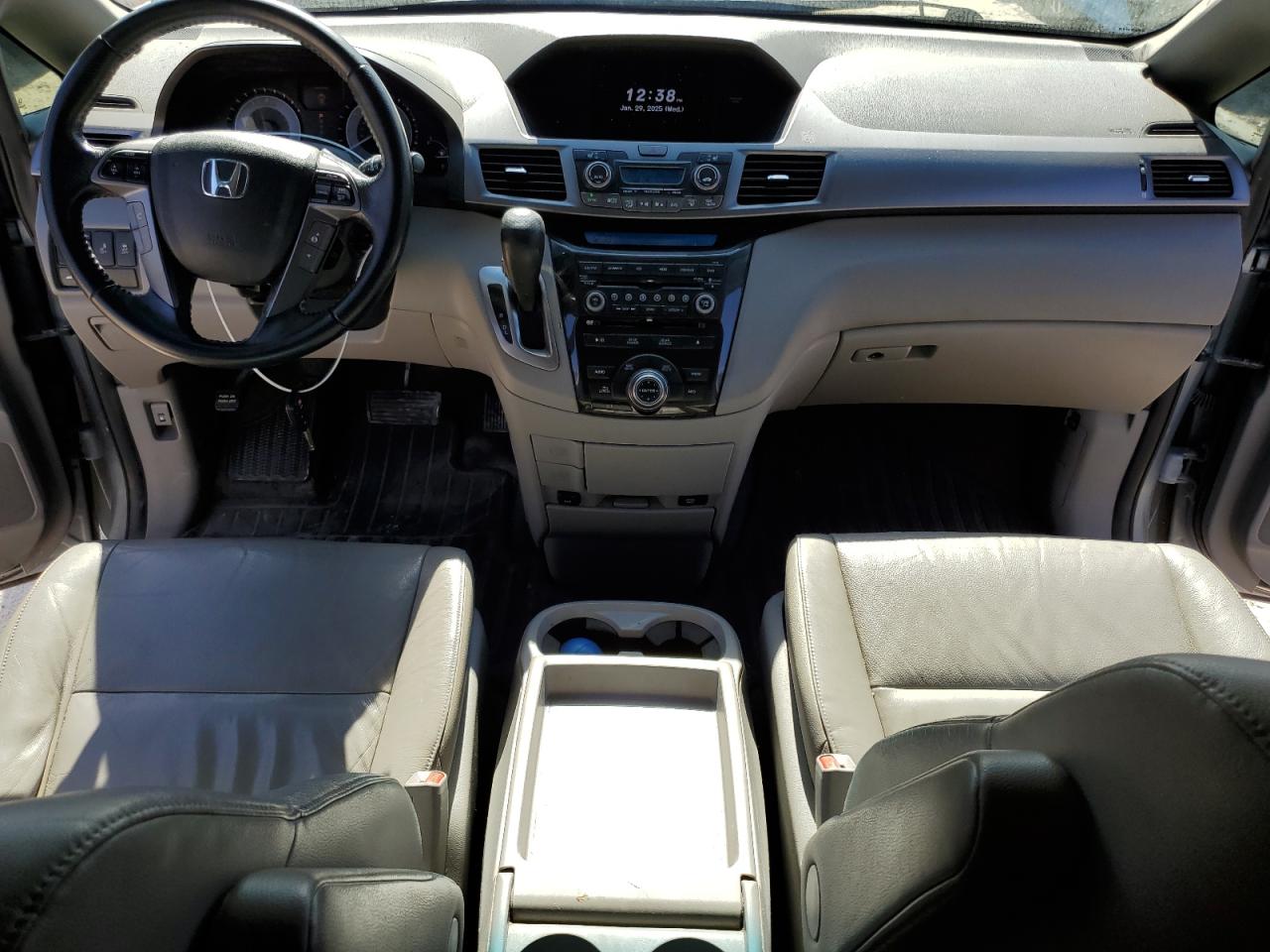2011 Honda Odyssey - Image 8