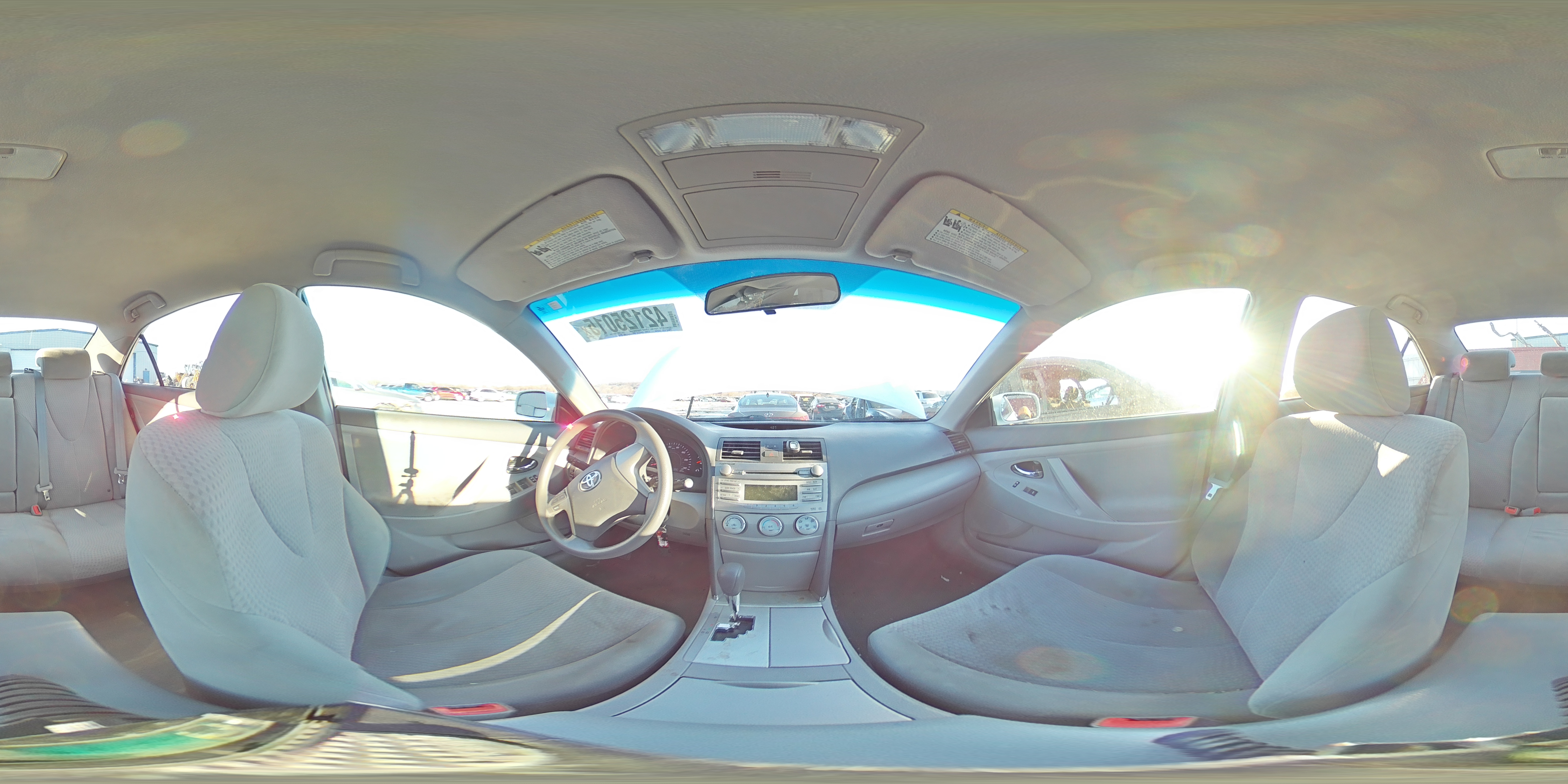 2011 Toyota Camry - Image 13