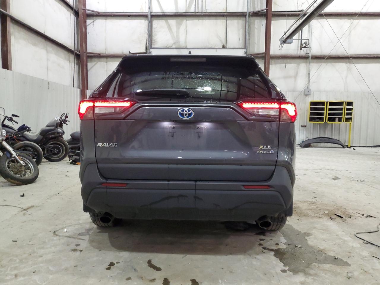 2023 Toyota RAV 4 - Image 6