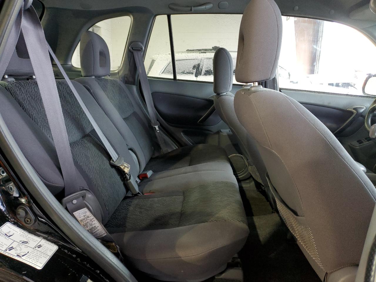 2002 Toyota RAV 4 - Image 11