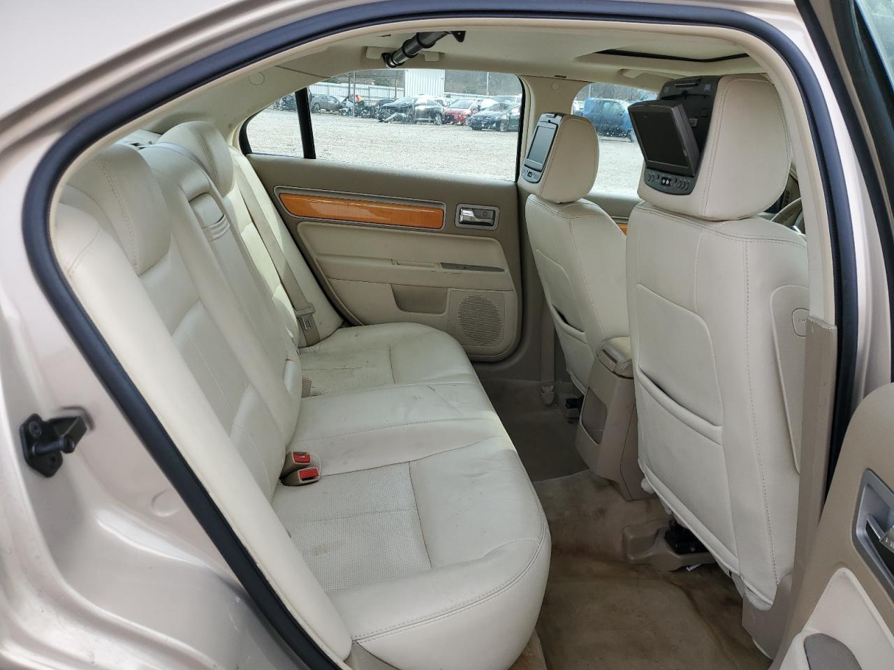2008 Lincoln MKZ - Image 10
