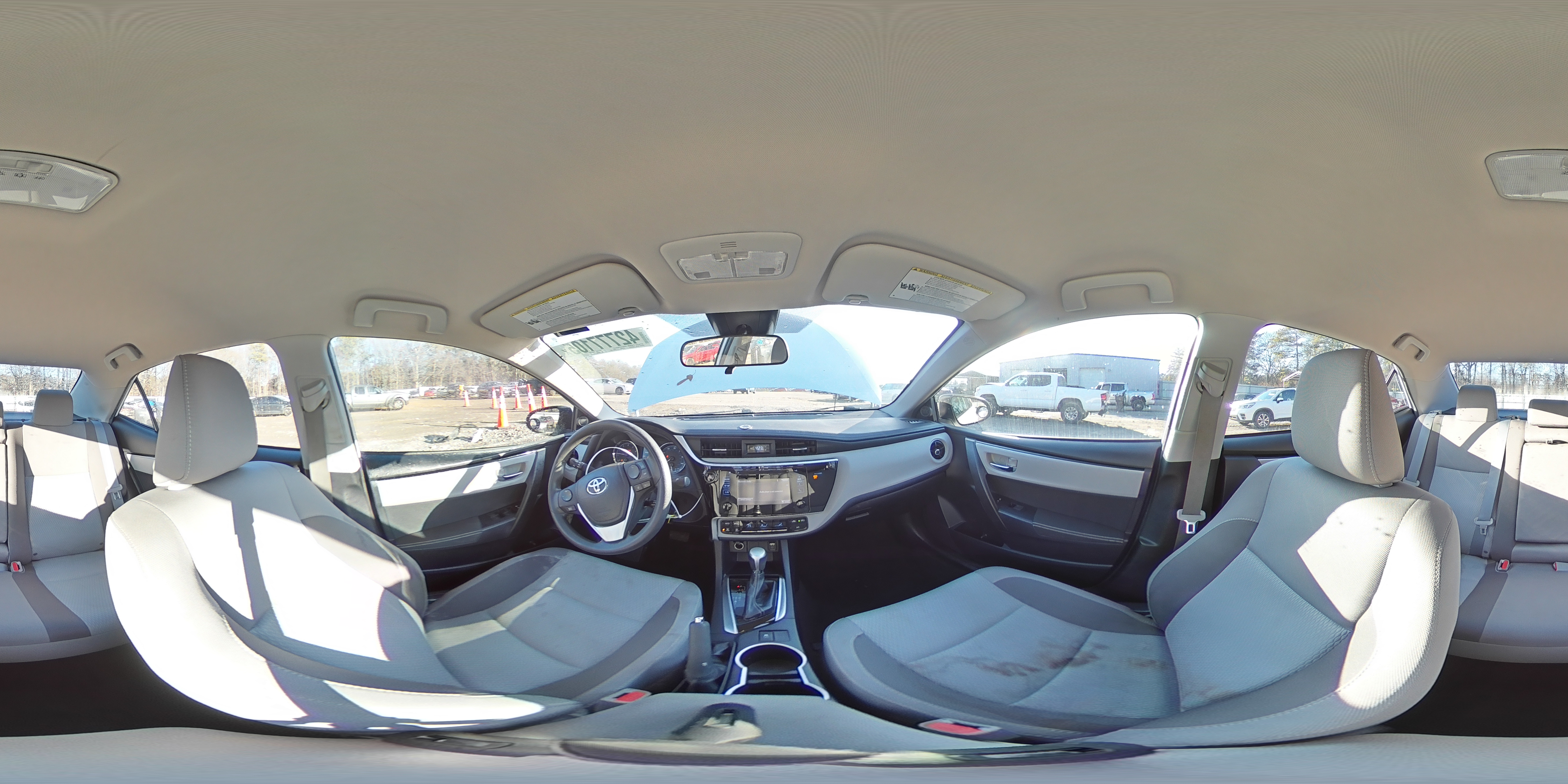 2018 Toyota Corolla - Image 15