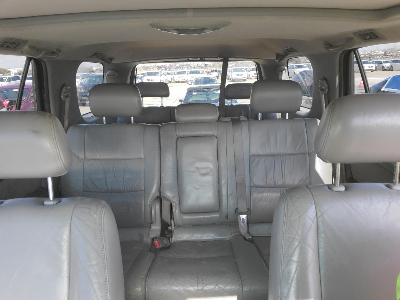 2002 Toyota Sequoia - Image 10