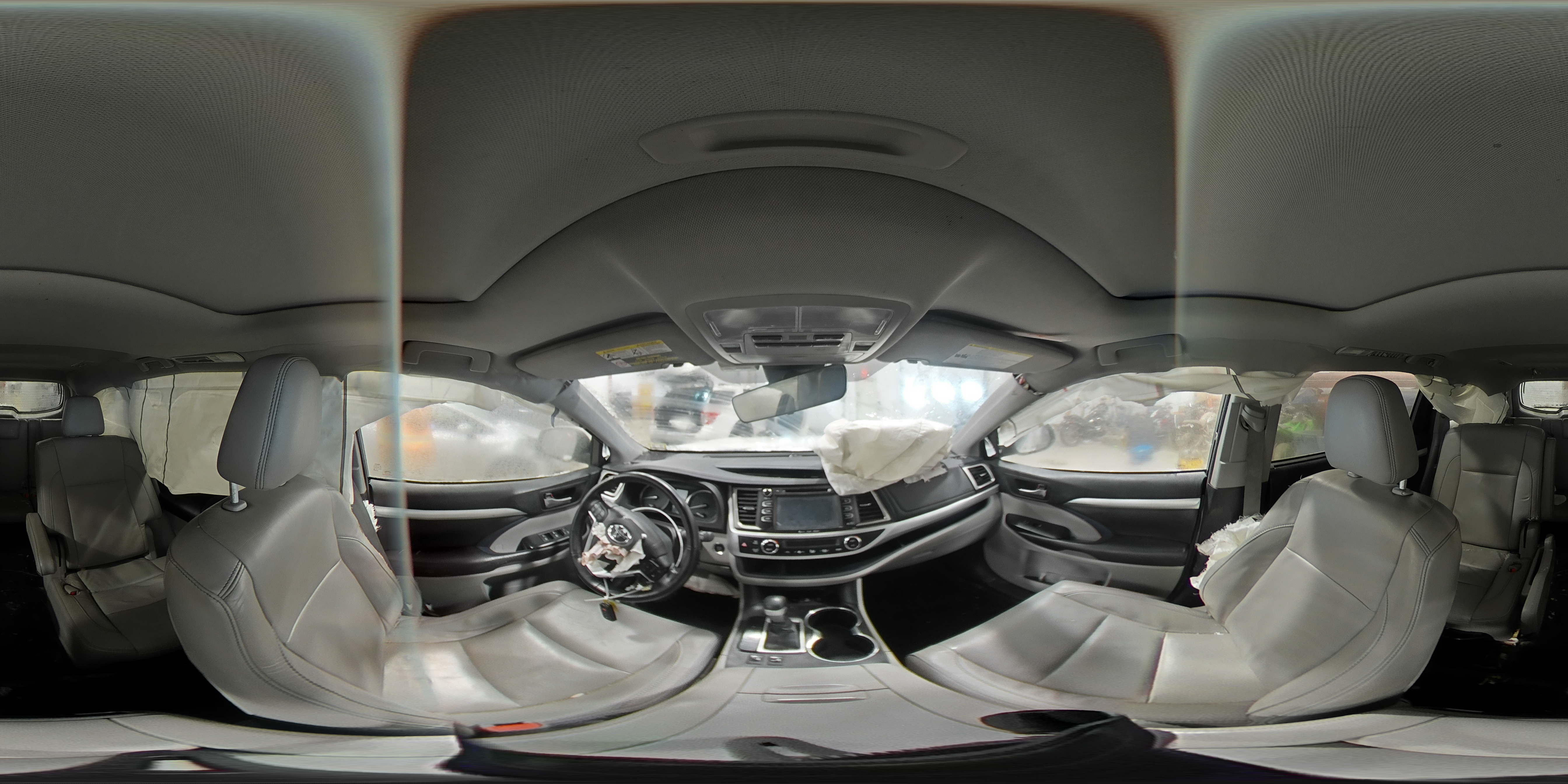 2017 Toyota Highlander - Image 13