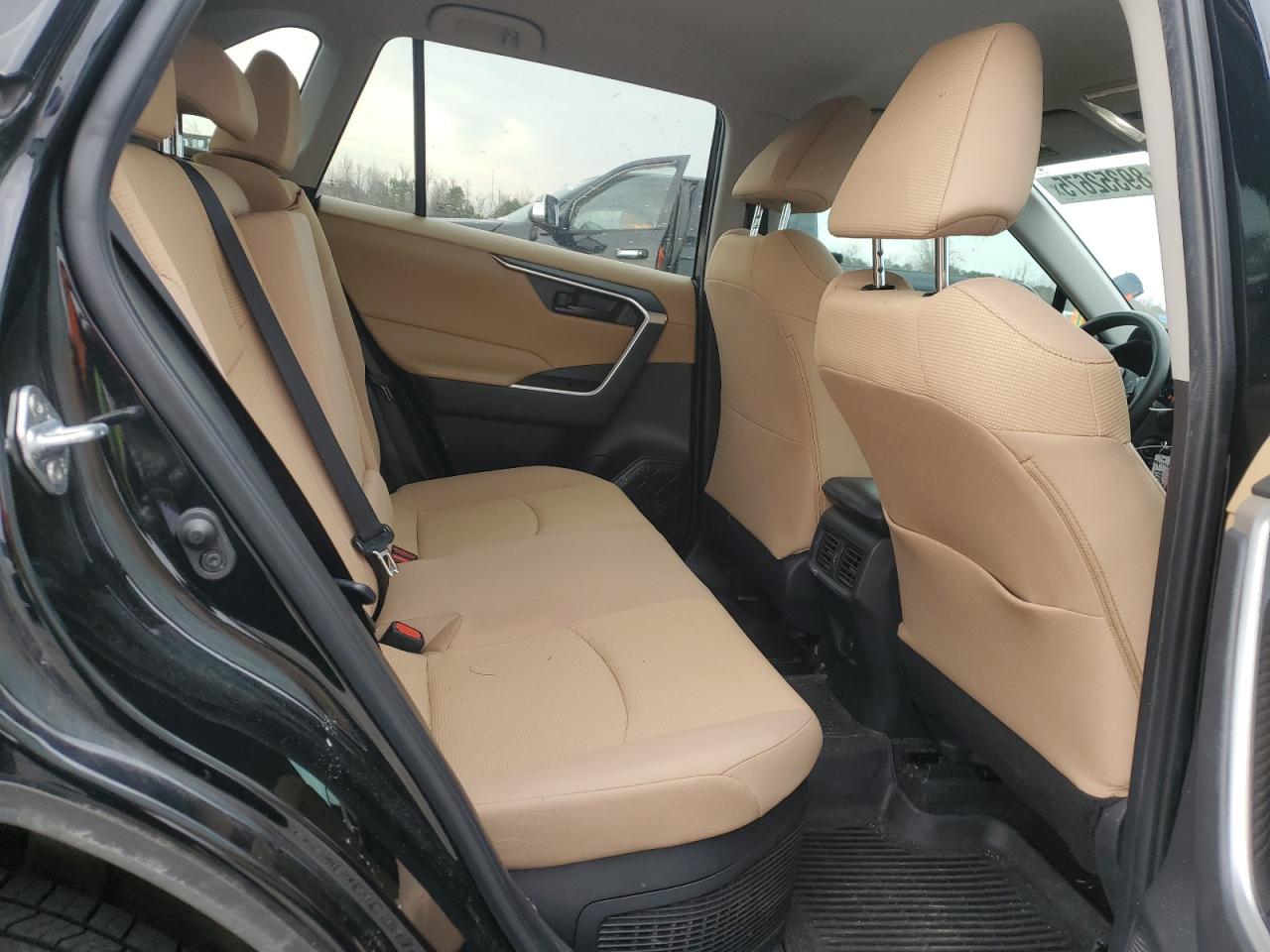2022 Toyota RAV 4 - Image 11