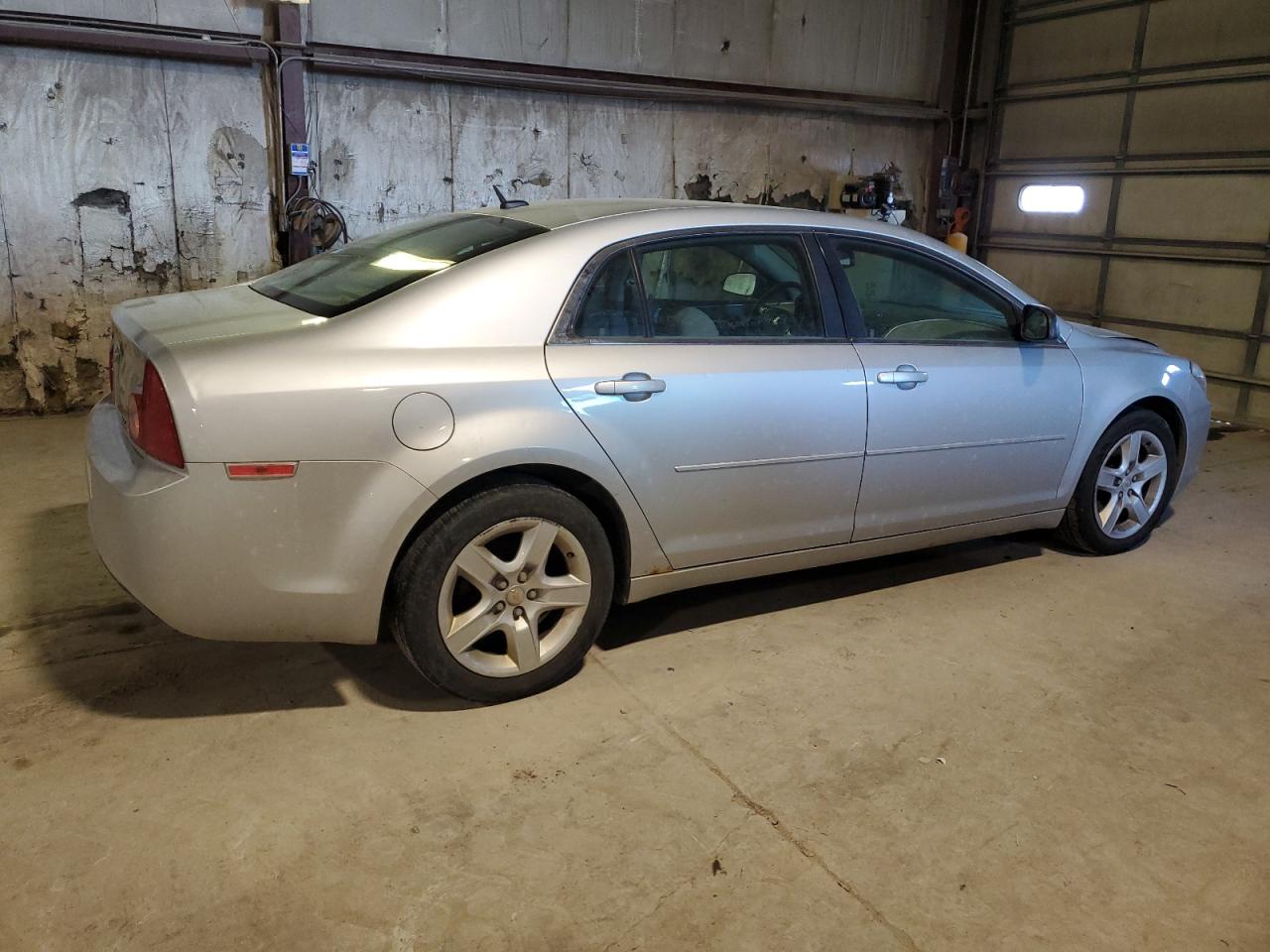 2011 Chevrolet Malibu - Image 3