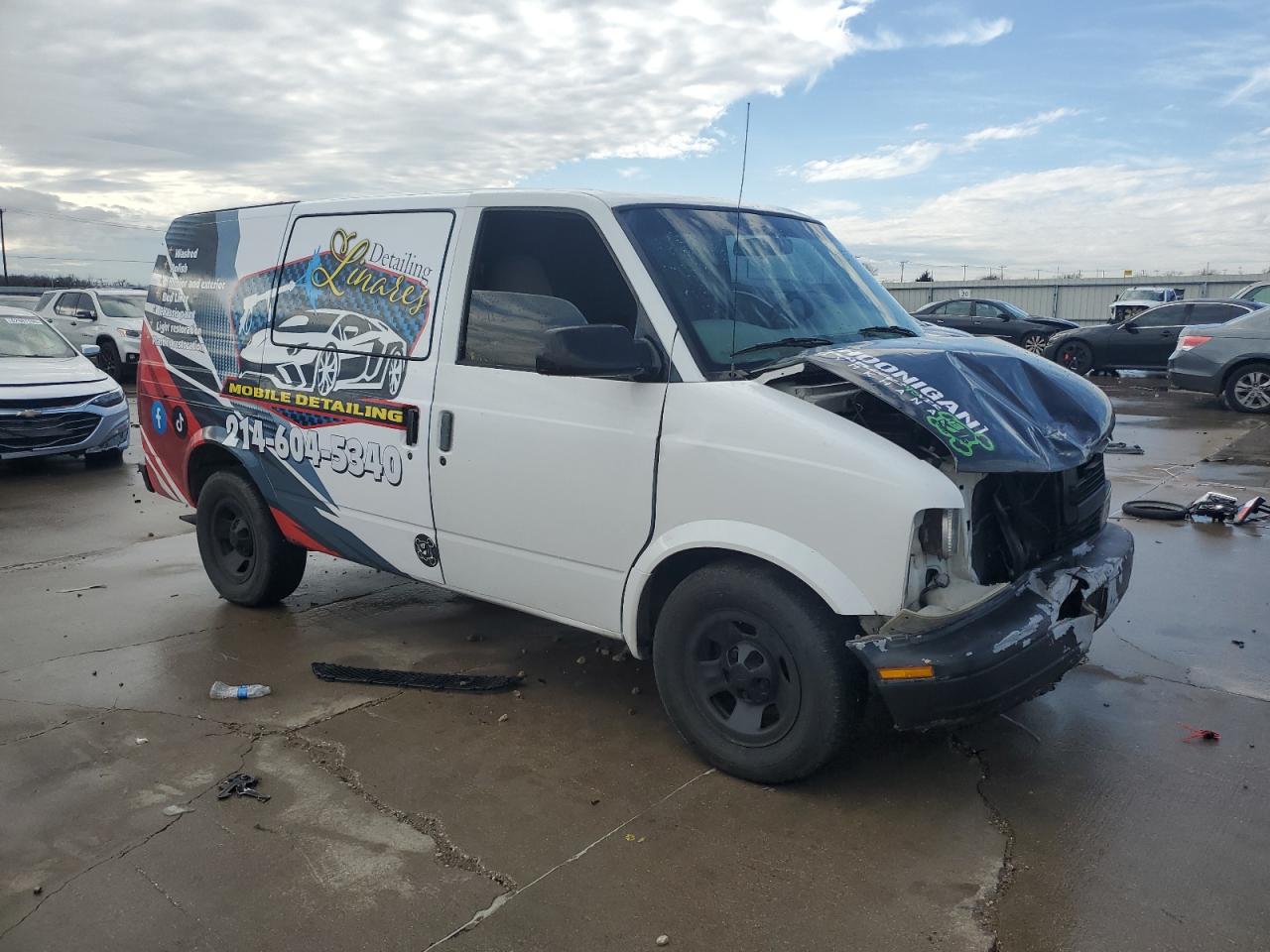 2002 Chevrolet Astro - Image 4