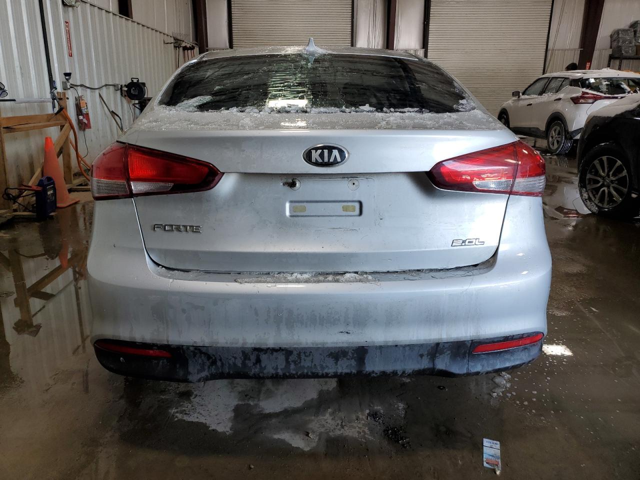 2017 Kia Forte - Image 6