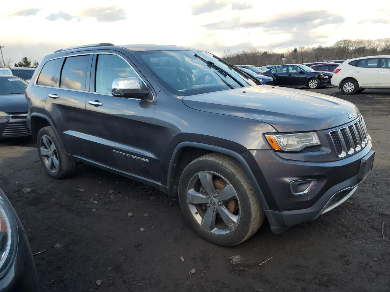 2015 Jeep Grand Cherokee - Image 4