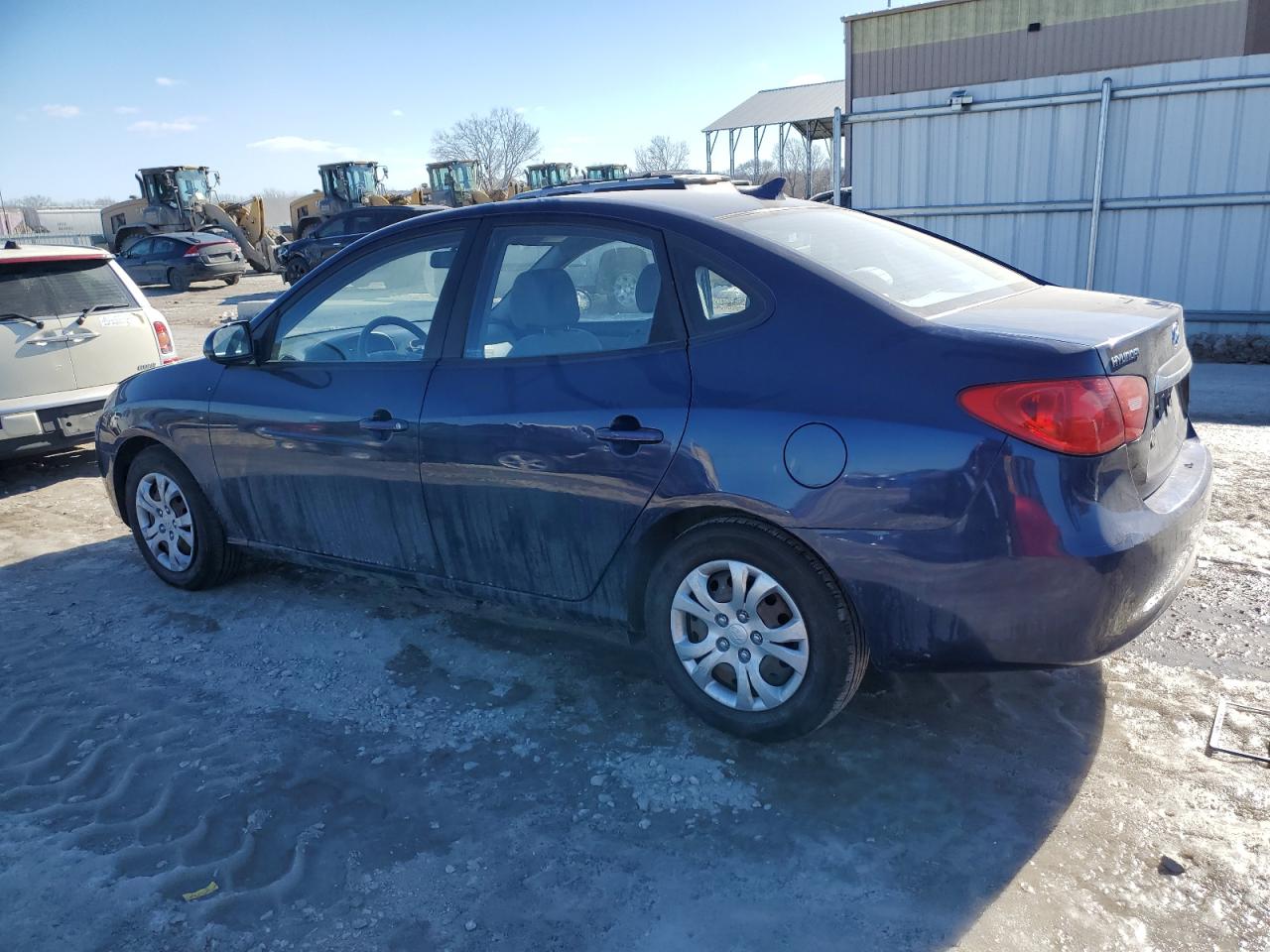 2010 Hyundai Elantra - Image 2
