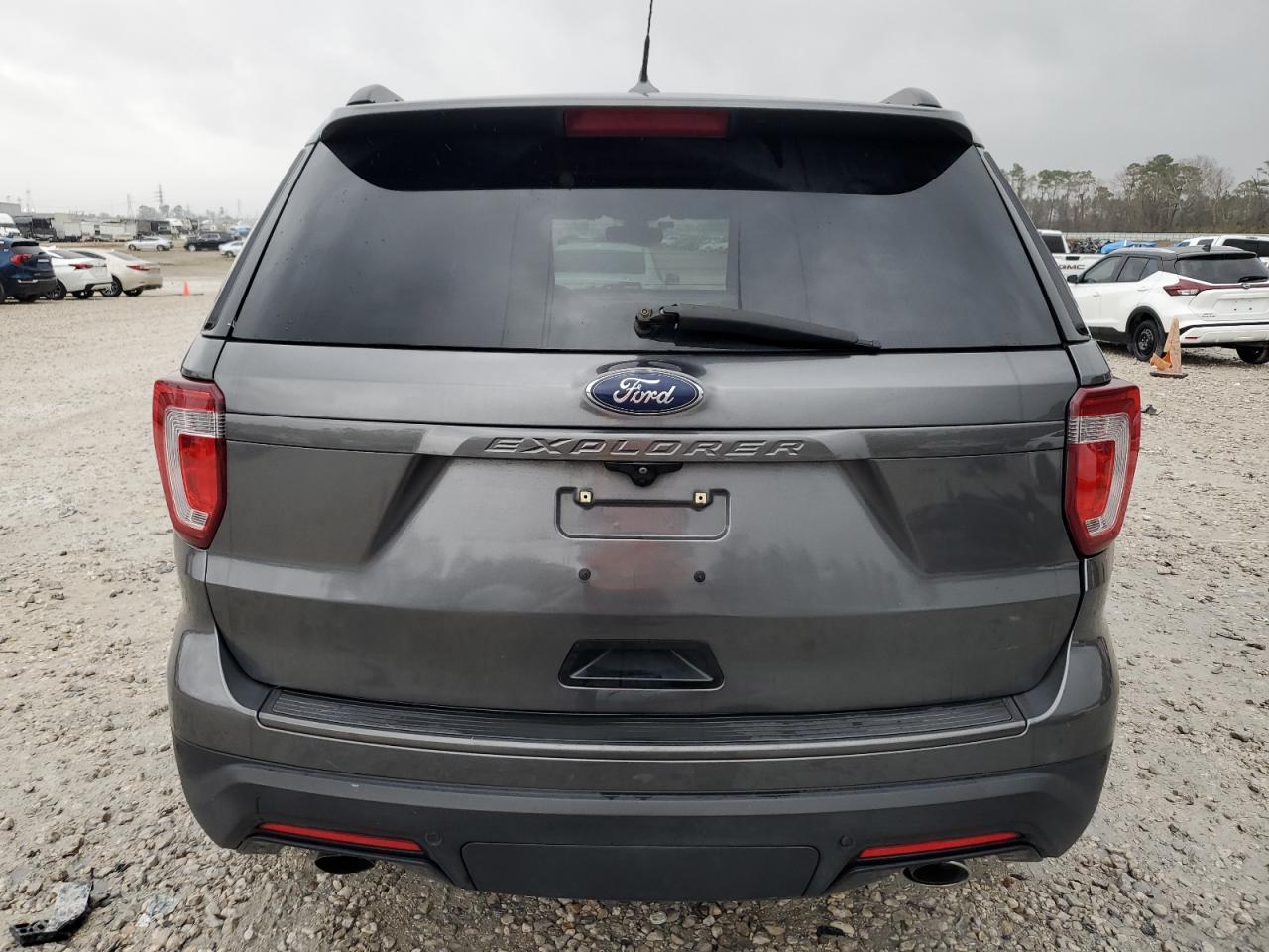 2019 Ford Explorer - Image 6