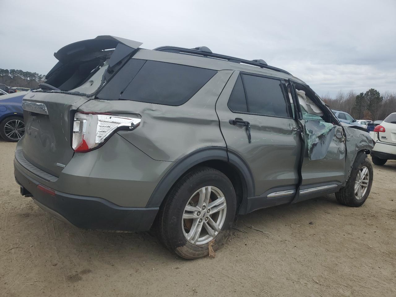 2020 Ford Explorer - Image 3
