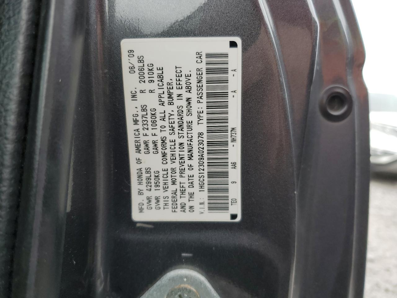 2009 Honda Accord - Image 12