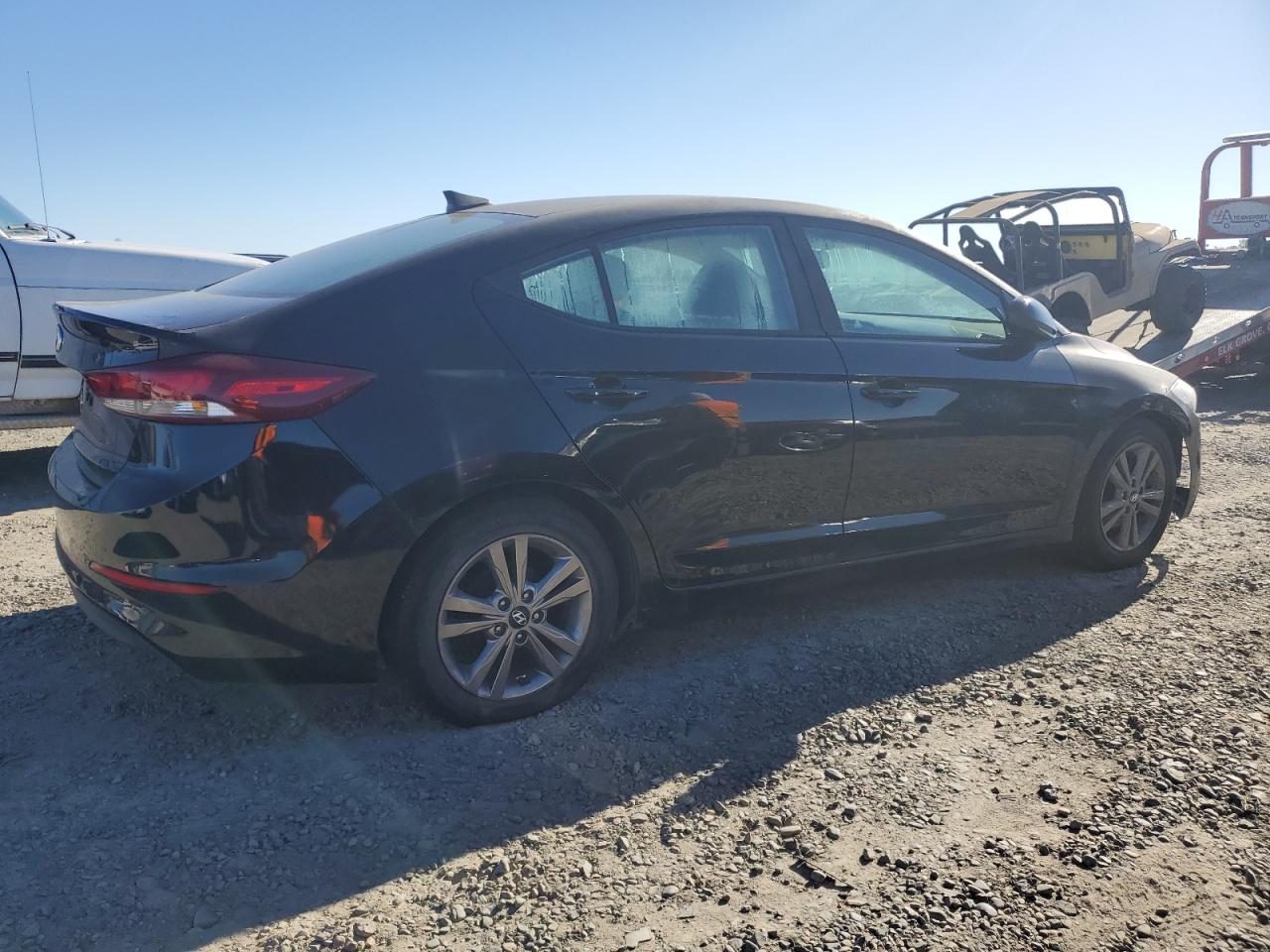 2017 Hyundai Elantra - Image 3
