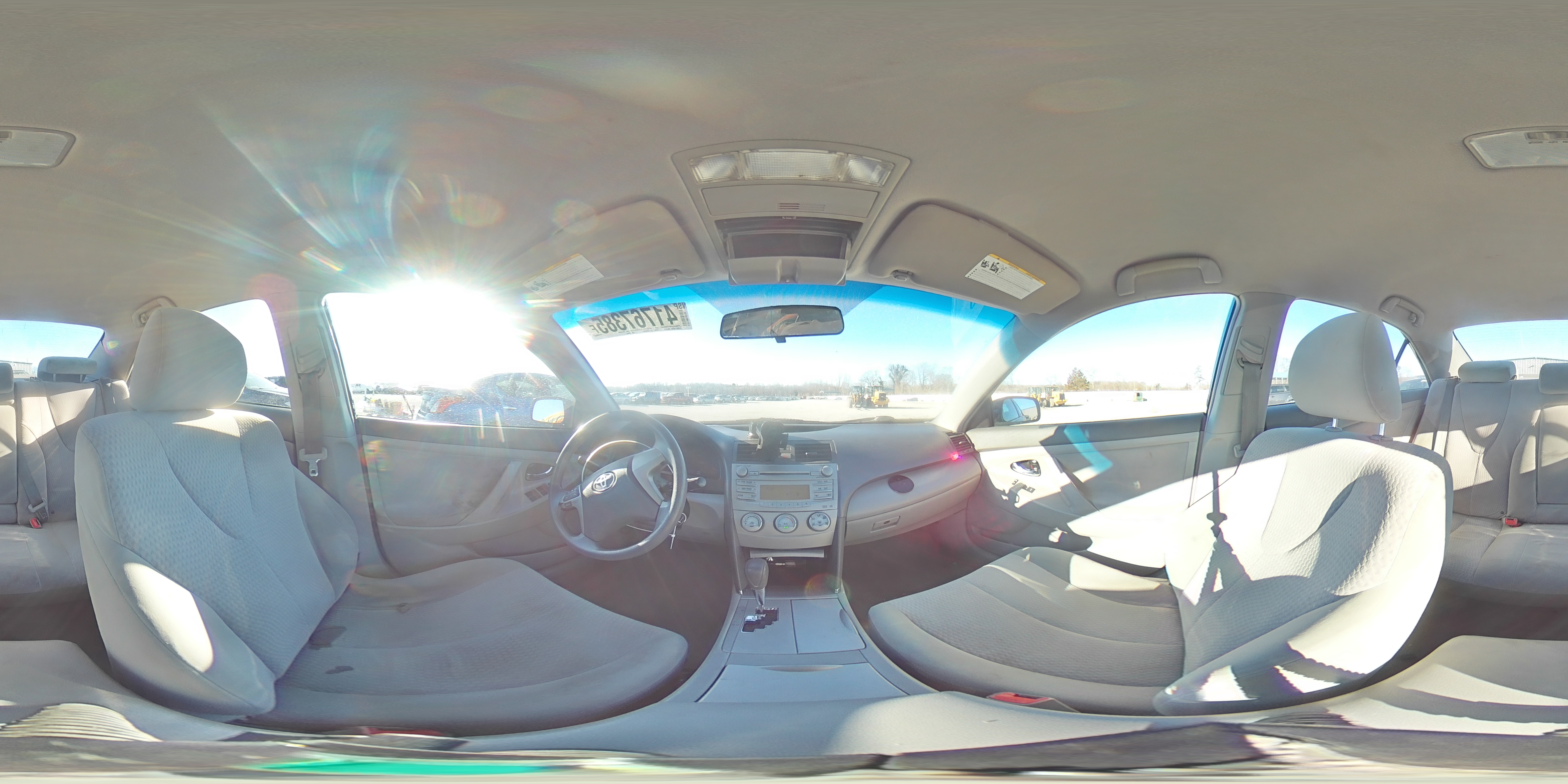 2010 Toyota Camry - Image 12