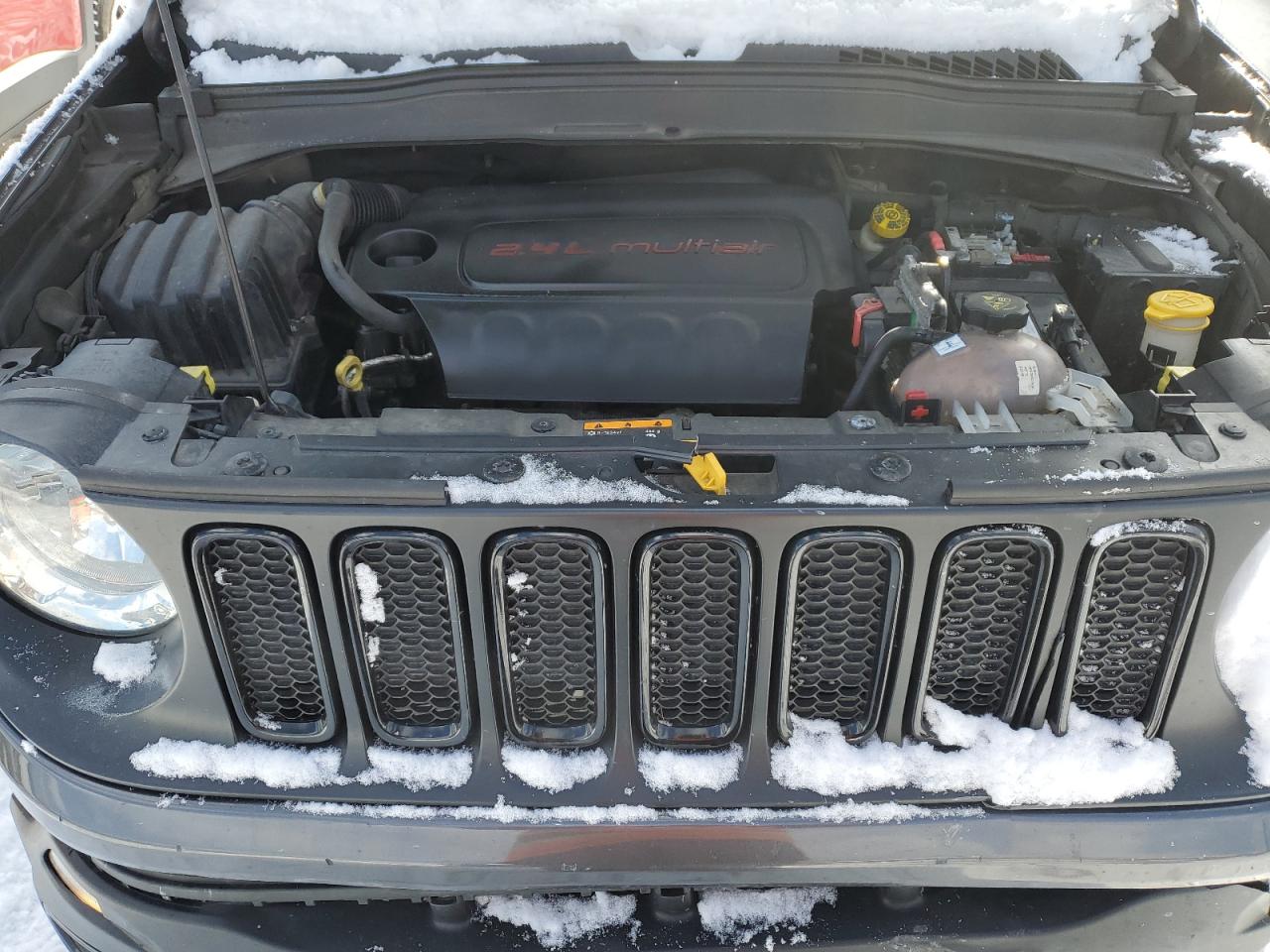 2018 Jeep Renegade - Image 12