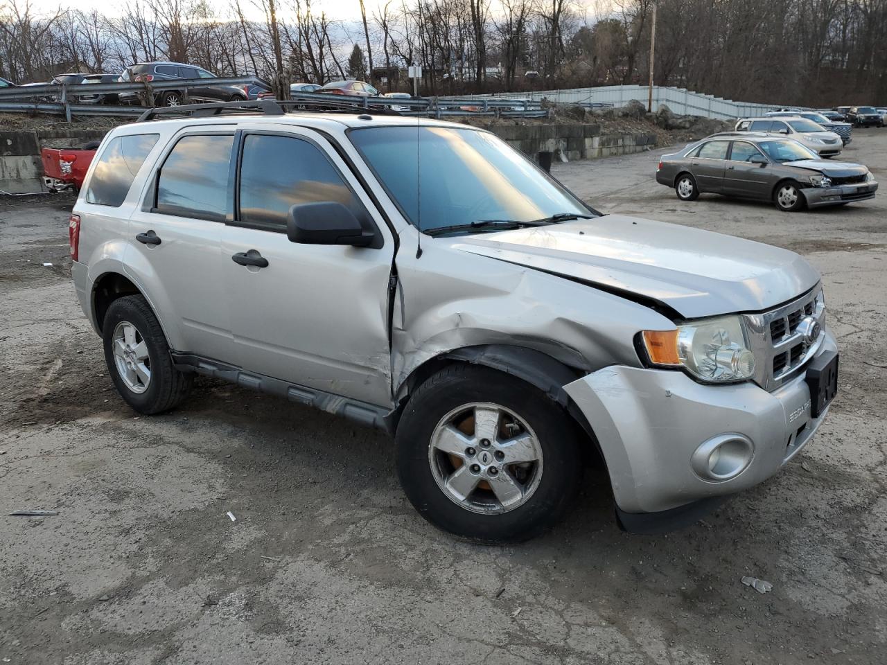 2009 Ford Escape - Image 4