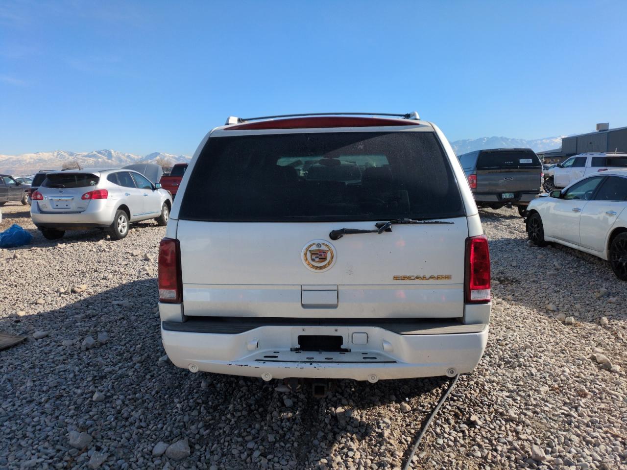 2004 Cadillac Escalade - Image 6