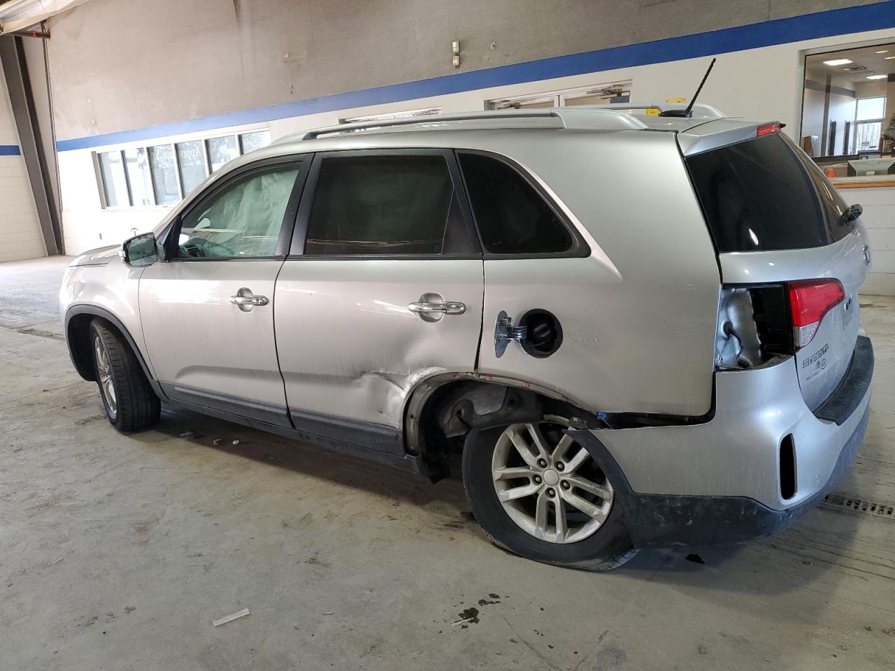 2014 Kia Sorento - Image 2
