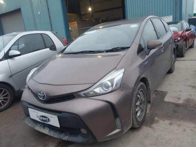 2015 TOYOTA PRIUS + IC for sale at Copart ROCHFORD