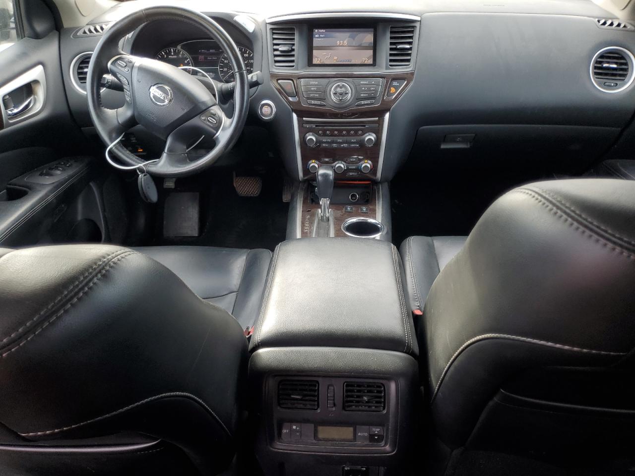 2014 Nissan Pathfinder - Image 8