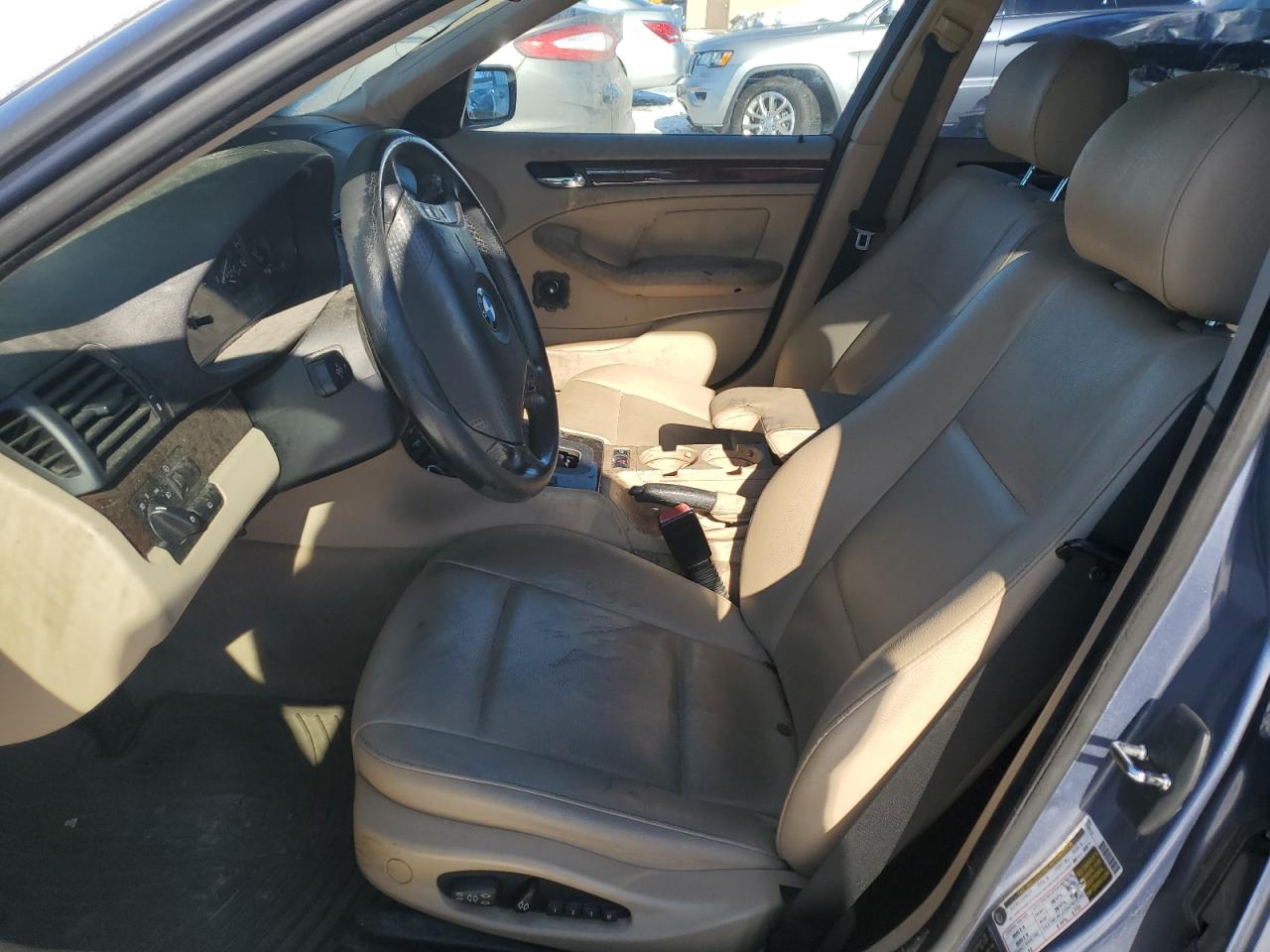 Фото: WBAEV33485KW20501