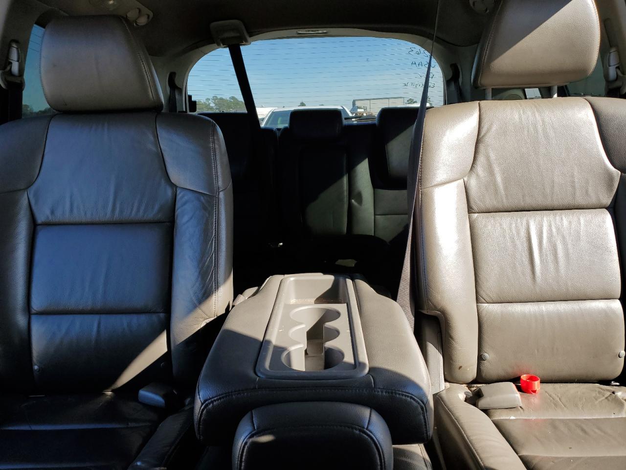 2013 Honda Odyssey - Image 10