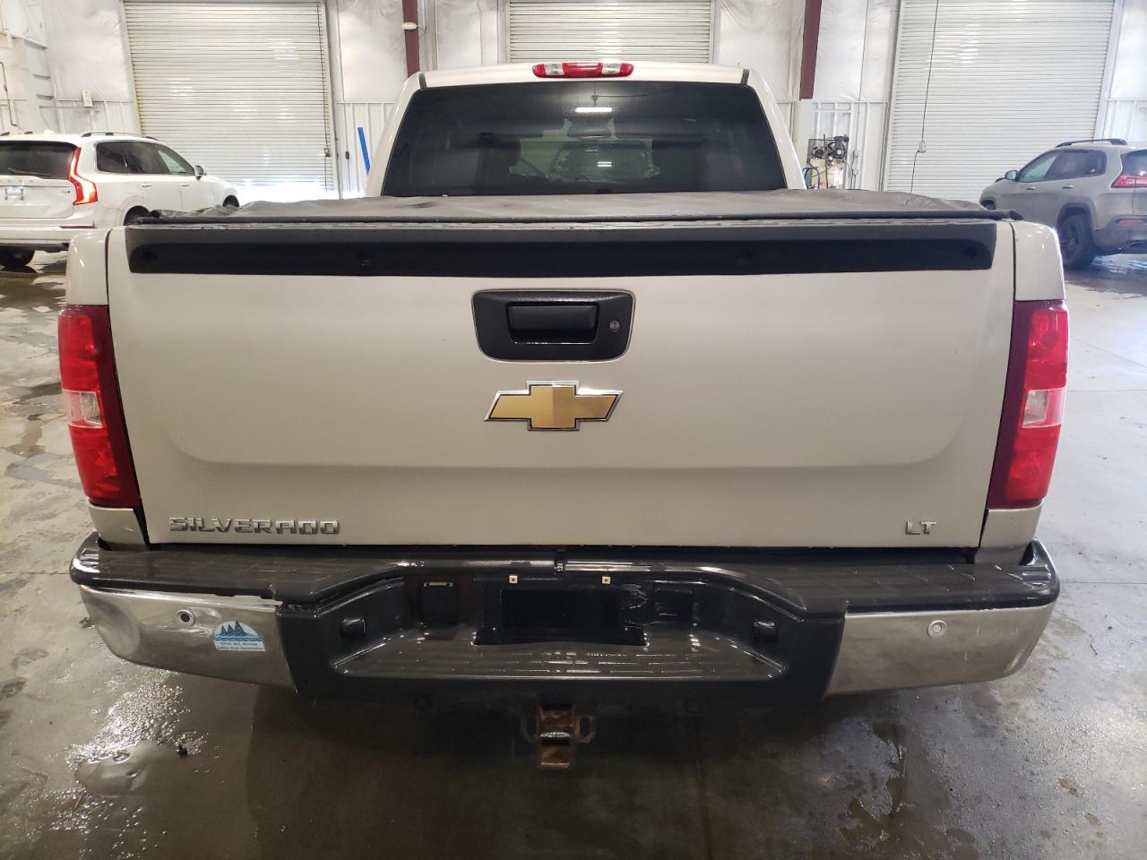 2007 Chevrolet Silverado - Image 6