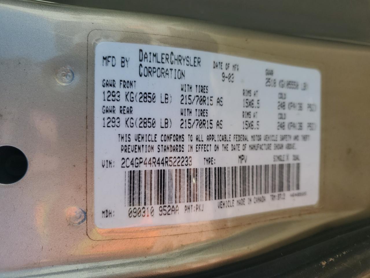 2004 Chrysler Town & Country - Image 14