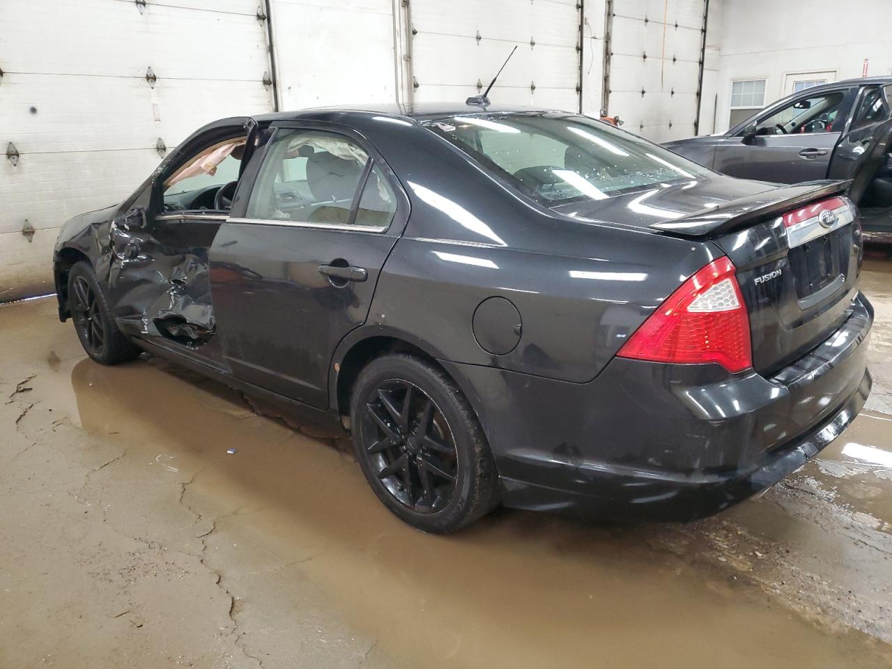 2012 Ford Fusion - Image 2