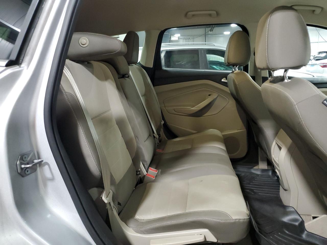 2015 Ford Escape - Image 12