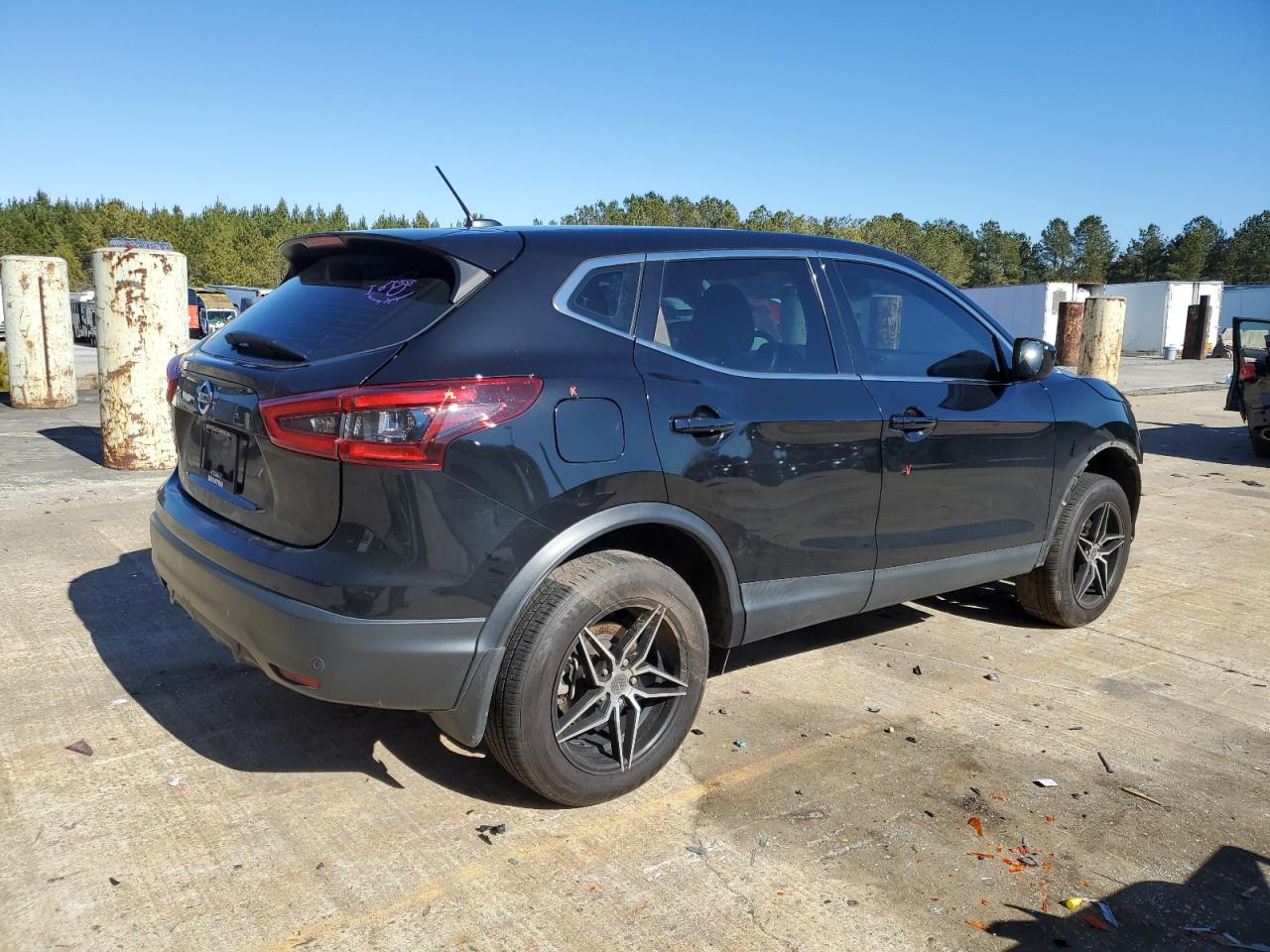 2020 Nissan Rogue - Image 3