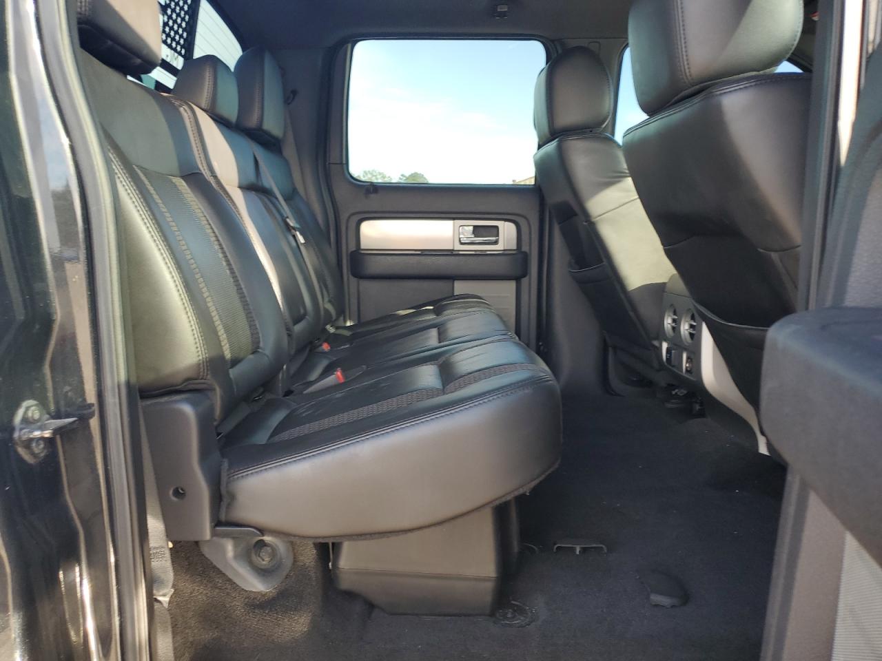 2013 Ford F-150 - Image 10