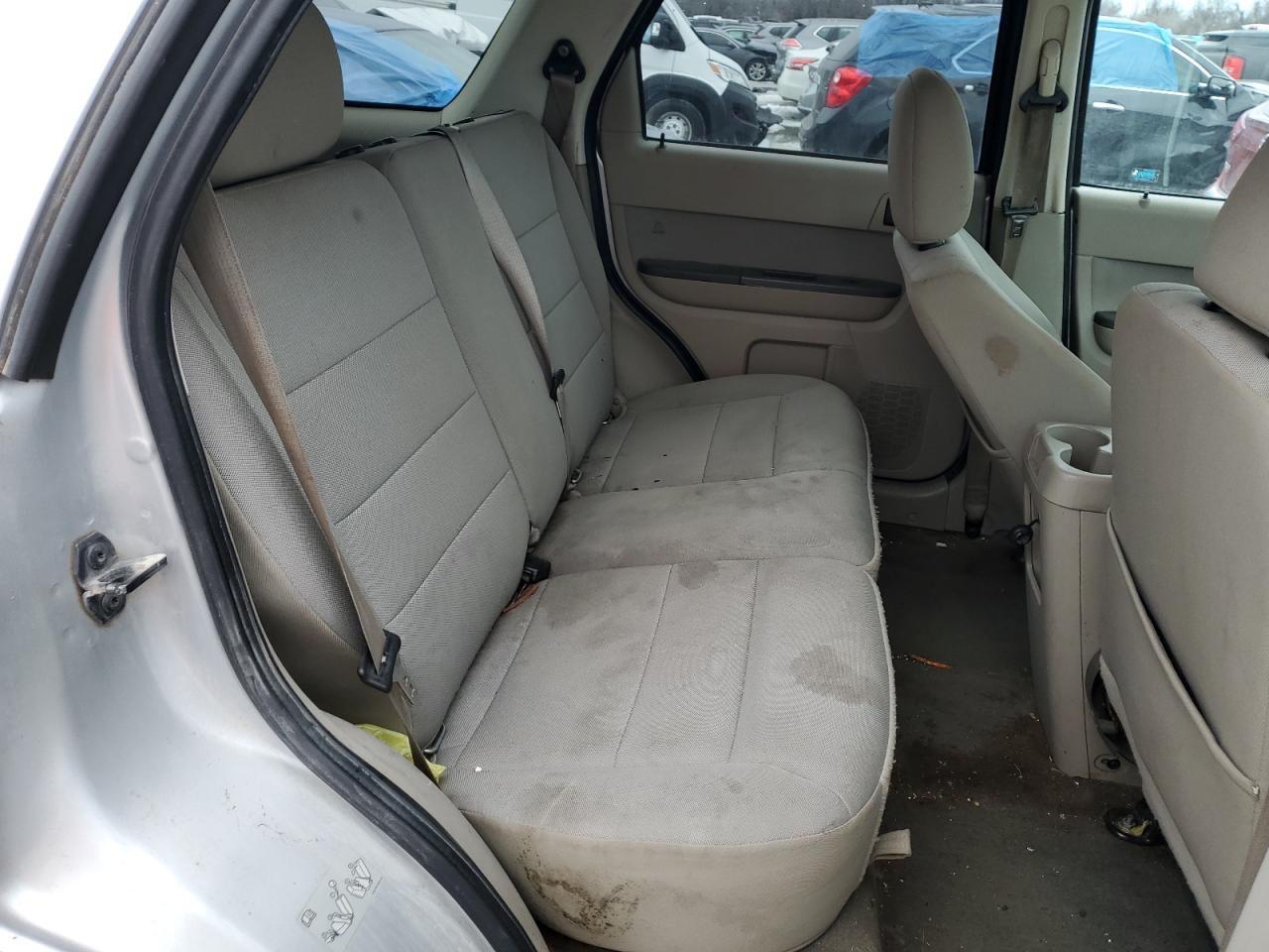 2012 Ford Escape - Image 11