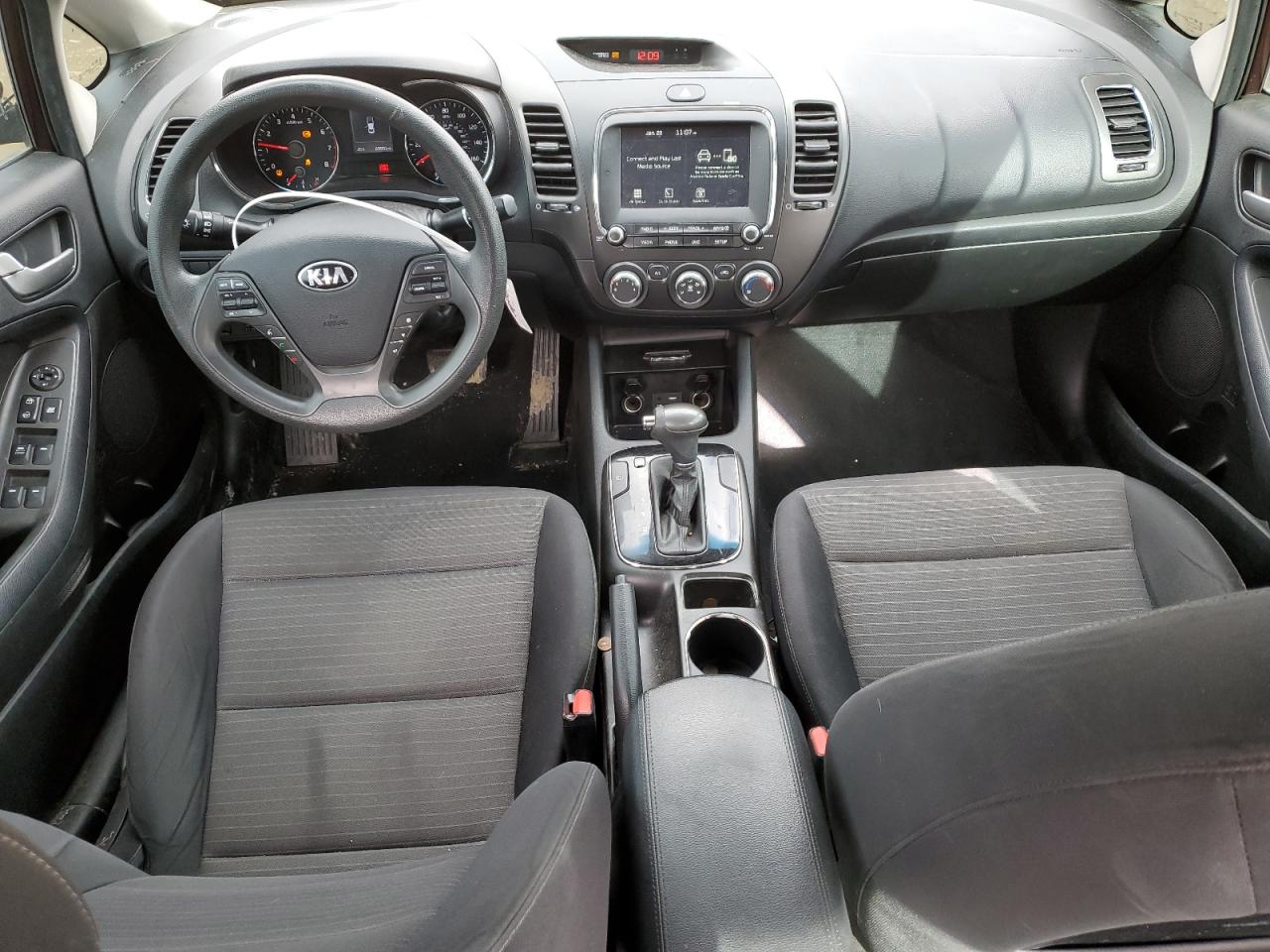 2018 Kia Forte - Image 8