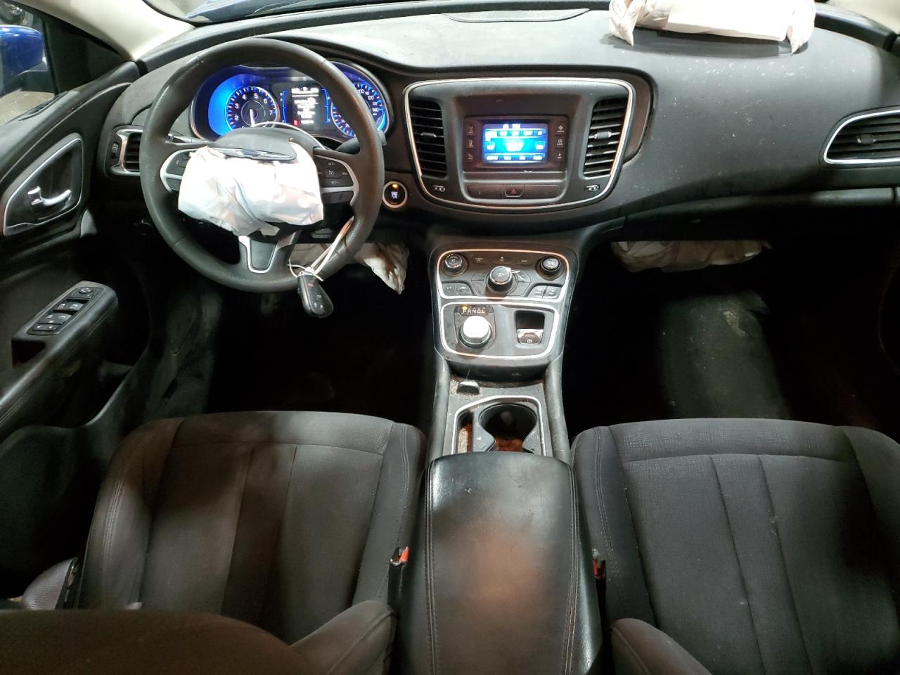 2015 Chrysler 200 - Image 8