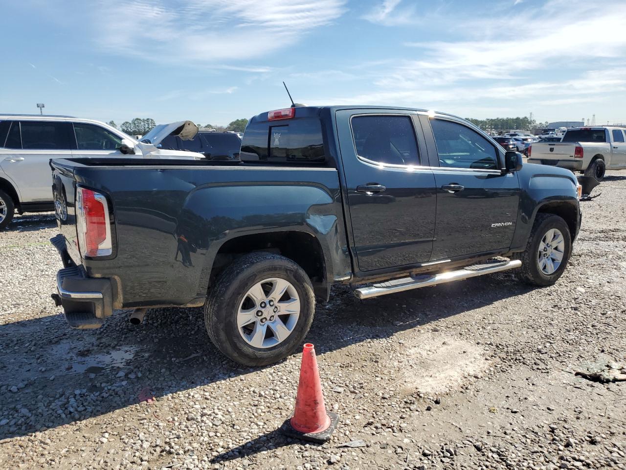 2018 GMC Canyon - Image 3