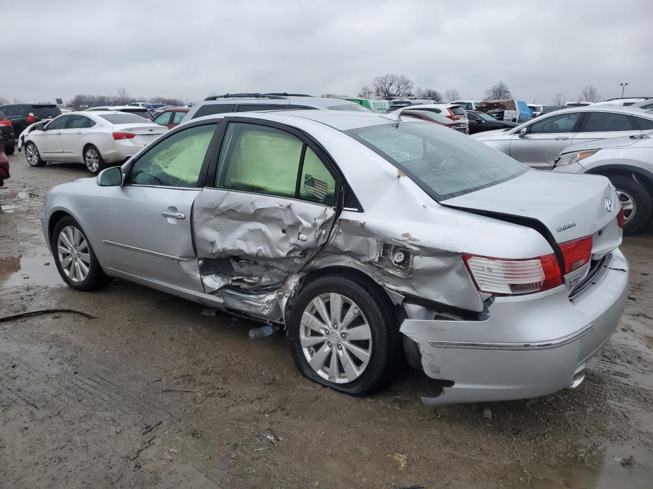 2009 Hyundai Sonata - Image 2