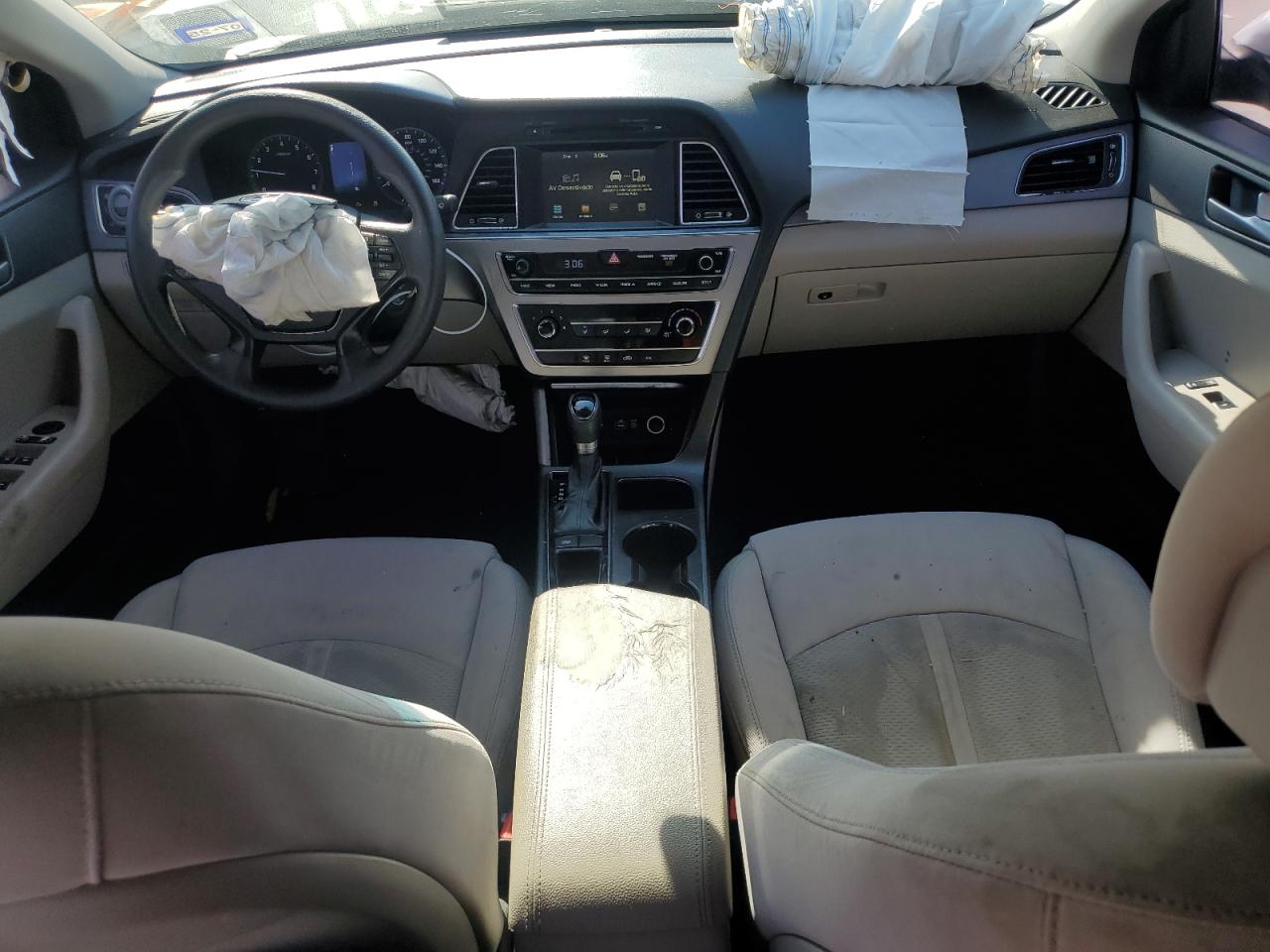 2016 Hyundai Sonata - Image 8