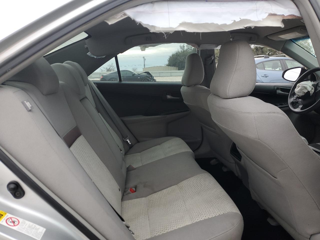 2013 Toyota Camry - Image 11