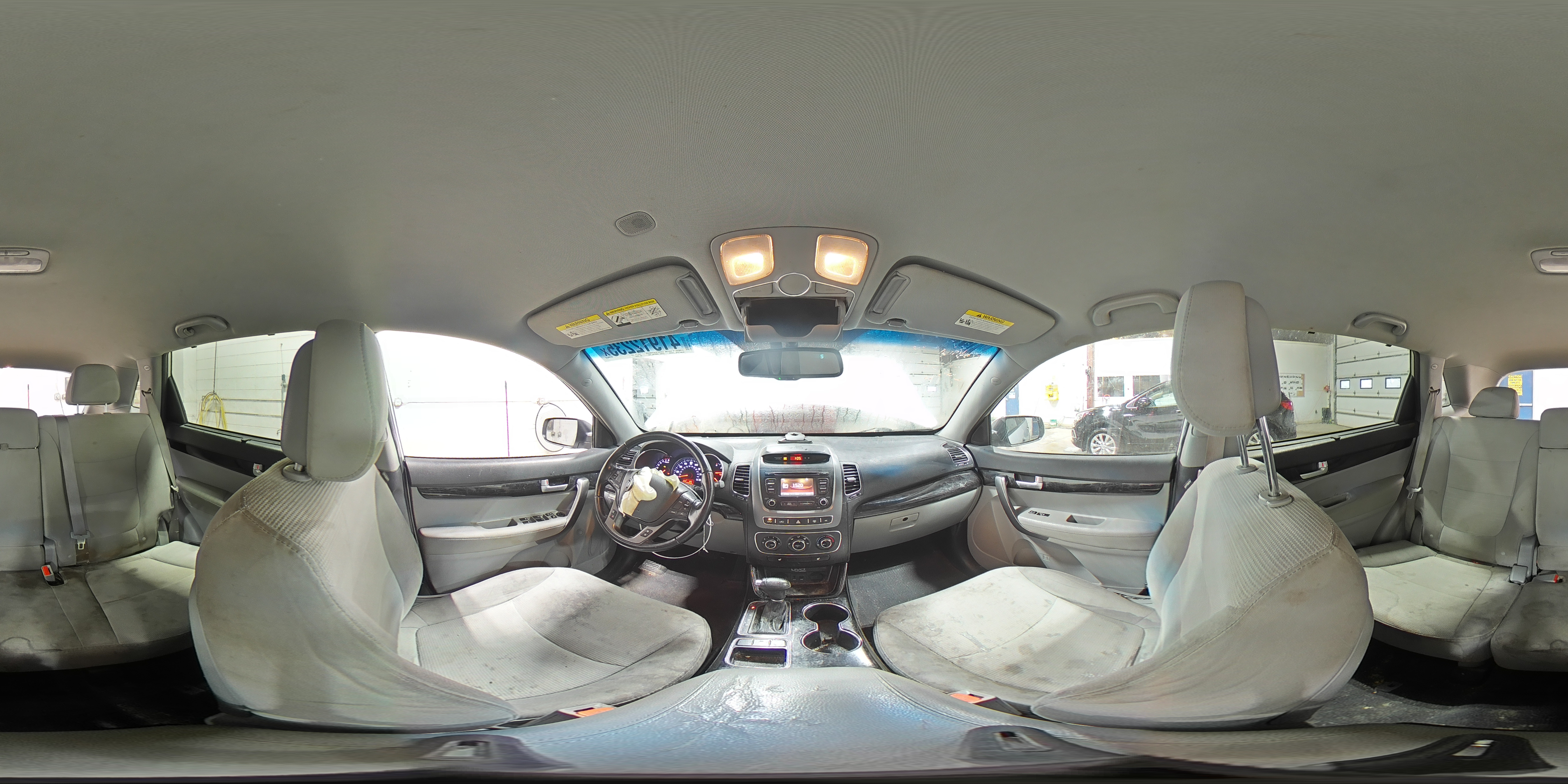 2015 Kia Sorento - Image 13