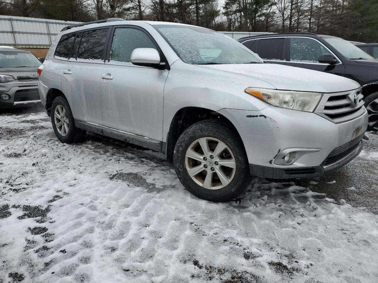 2011 Toyota Highlander - Image 4