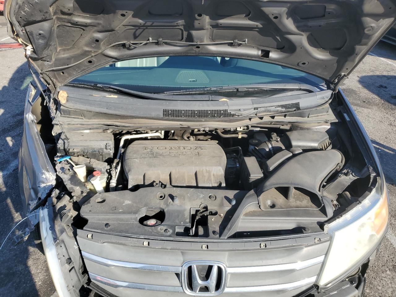 2012 Honda Odyssey - Image 14