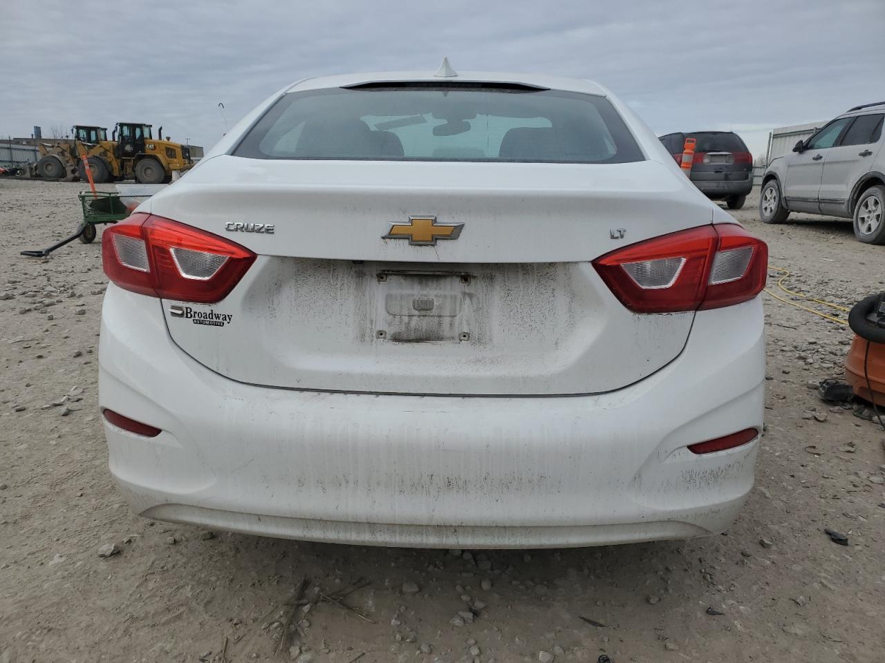 2017 Chevrolet Cruze - Image 6
