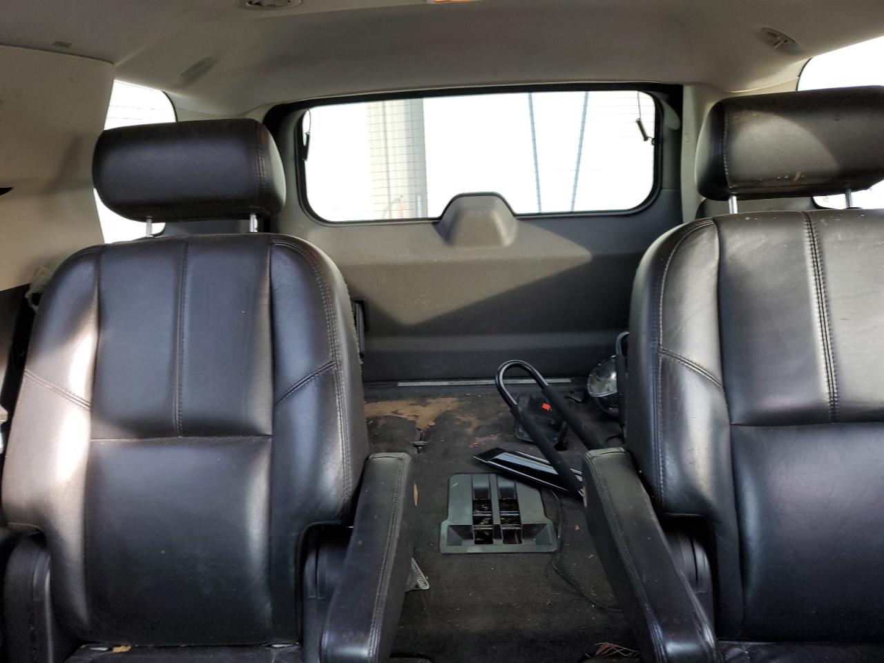 2007 GMC Yukon - Image 10