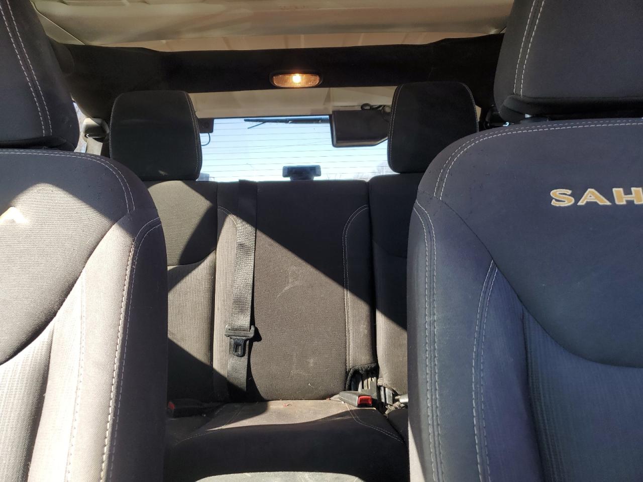 2015 Jeep Wrangler - Image 10