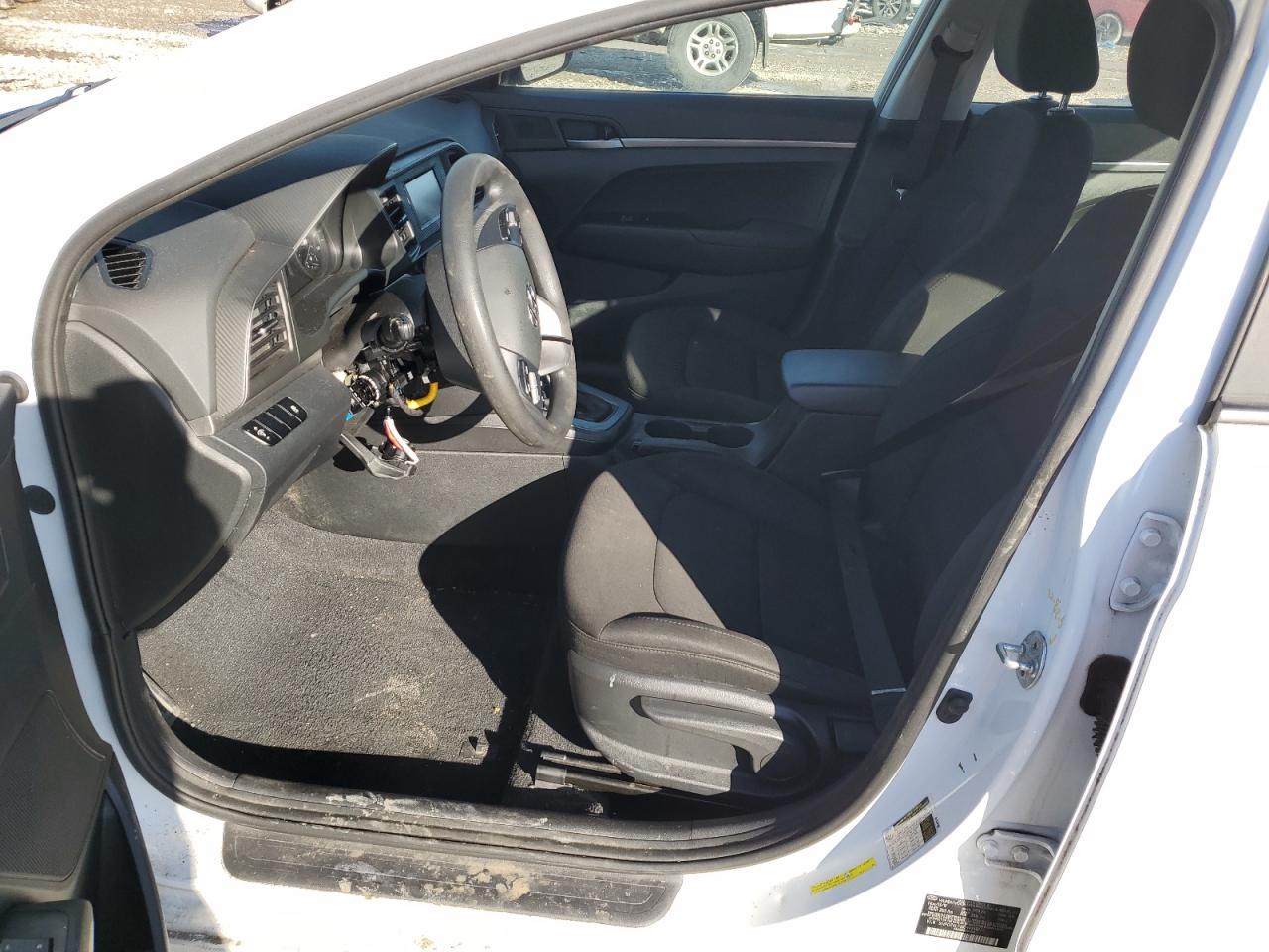 2019 Hyundai Elantra - Image 7