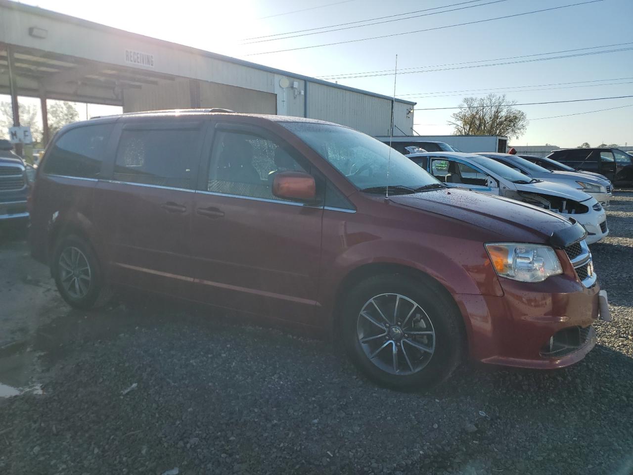 2016 Dodge Caravan - Image 4