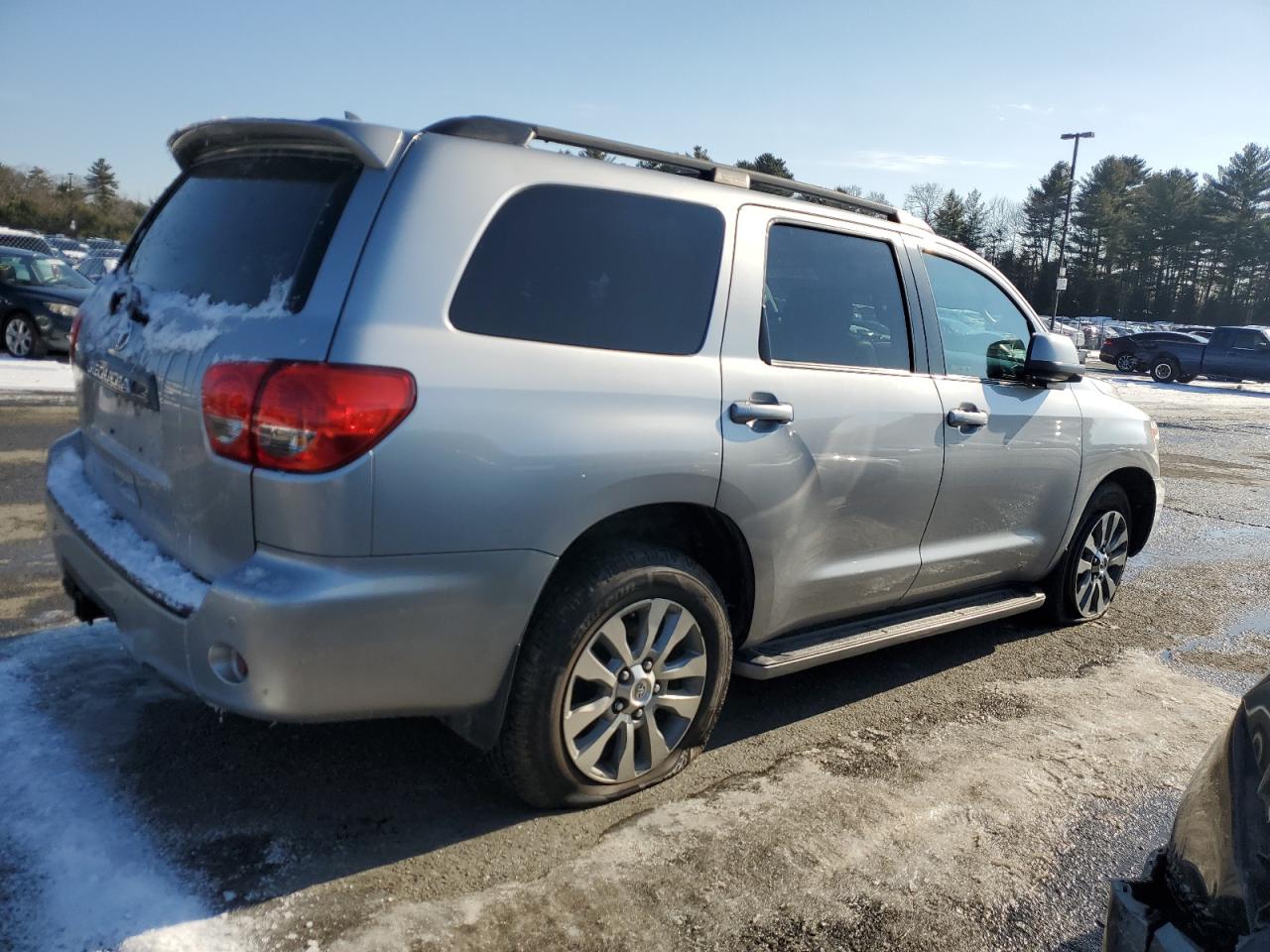 2014 Toyota Sequoia - Image 3