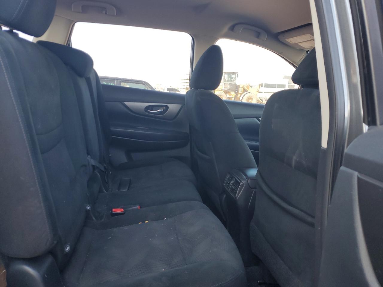 2016 Nissan Rogue - Image 11